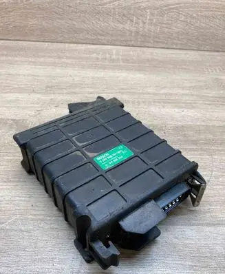 Audi 80 90 B3 Engine control unit/module ECU 811906264 0280800104