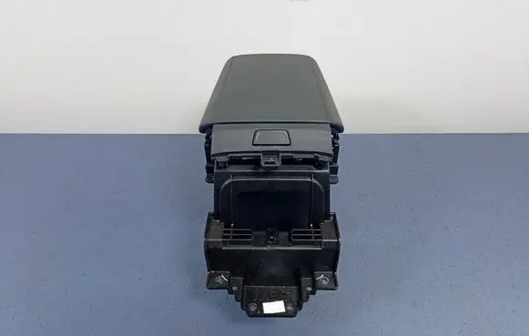 Hyundai Tucson IV NX4 Armrest 84680N7100