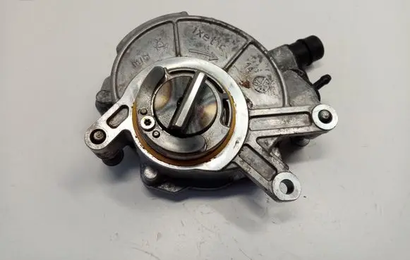 BMW 5 F10 F11 Vacuum pump 11668605976 11667566291 11667619388