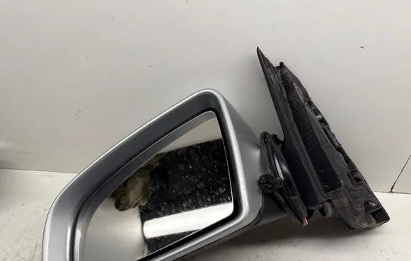 Audi A4 S4 B7 8E 8H Front door electric wing mirror E1010681