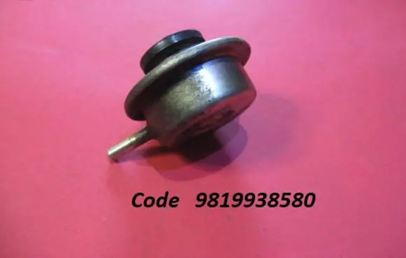 Mazda 626 Fuel pressure regulator 9819938580