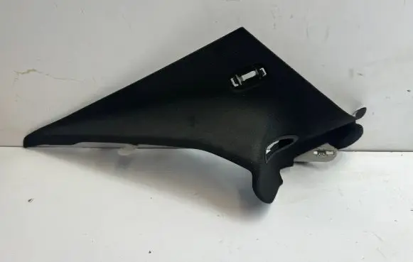 Mercedes-Benz C W205 Other sill/pillar trim element 11062717