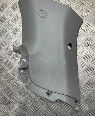 Hyundai Santa Fe (D)pillar trim (top) 858652B010