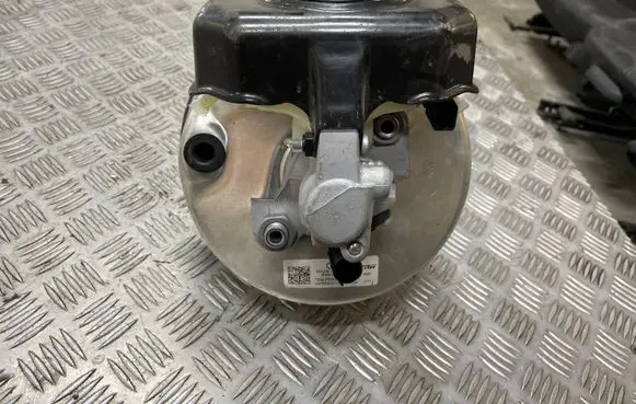 Audi A4 S4 B9 Brake booster 8W0612103B