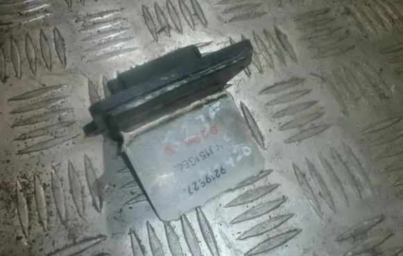 Mazda 323 F Heater blower motor/fan resistor kj151ge6r