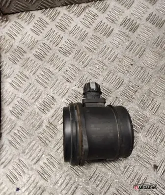 Volvo S60 Mass air flow meter 30785472