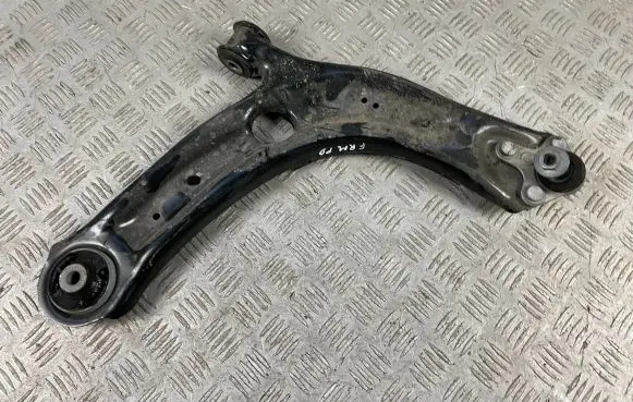 Cupra Formentor Front lower control arm/wishbone 3Q0407152P