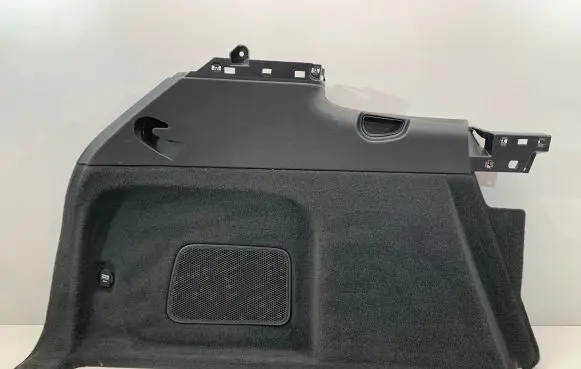Trunk/boot side trim panel