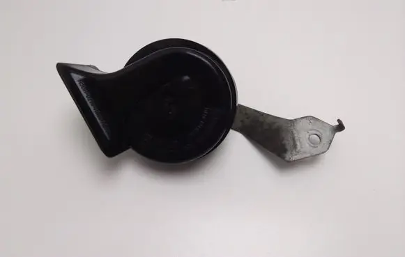 Mitsubishi Pajero Horn signal E20092018 TR99