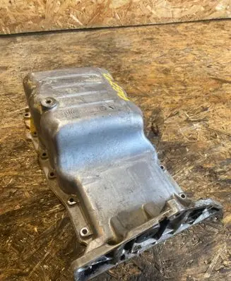 Opel Tigra B Oil sump 9128621 90529957 0077007