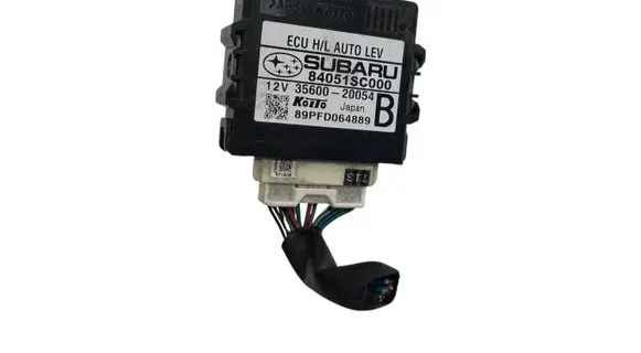 Subaru Forester SG Light module LCM 84051SC000 89PFD064889 3560020054