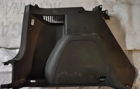 Skoda Yeti (5L) Trunk/boot lower side trim panel 5L6867427J 5L6867427K