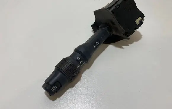 Lancia Thema Wiper control stalk B883