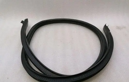 Porsche 911 996 Rubber seal front coupe door window 99653707500