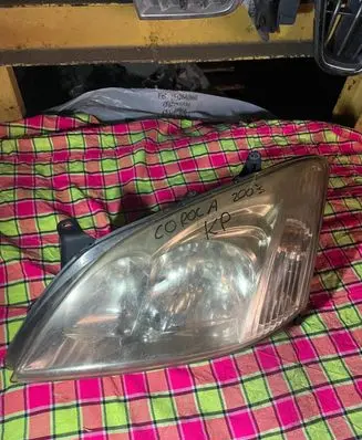Toyota Corolla Verso AR10 Headlight/headlamp 02A0113 00HCRPL