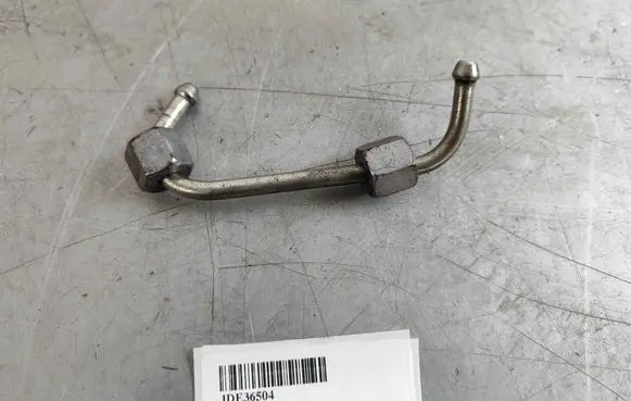 Jaguar XE Fuel injector supply line/pipe JDE36504