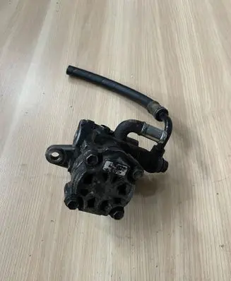 Toyota Land Cruiser (J120) Power steering pump 