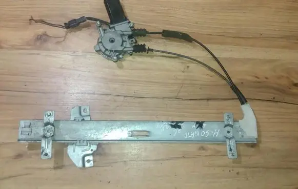 Hyundai Sonata Sliding door window regulator with motor