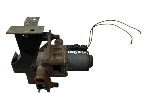 Mercedes-Benz Vito Viano W638 Coolant heater control valve 0018300684
