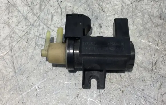 Volvo V60 Turbo solenoid valve 70232502 31293964