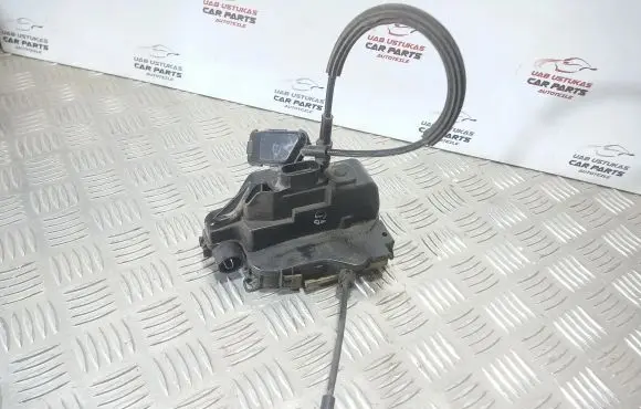 Renault Laguna II Front door lock
