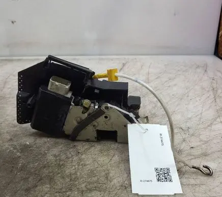 BMW 5 E39 Front door lock 8352165