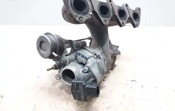 Volkswagen PASSAT B6 Turbo 03C145701S