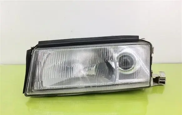 Skoda Octavia Mk1 (1U) Headlight/headlamp 24608500
