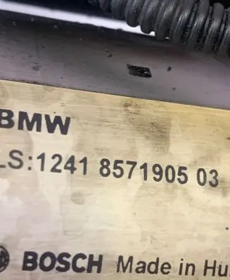 BMW 1 F20 F21 Starter motor 8571905