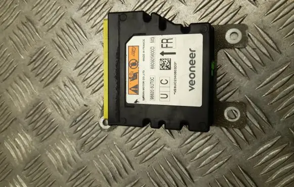 Nissan Qashqai J12 Airbag control unit/module 988206UT0C