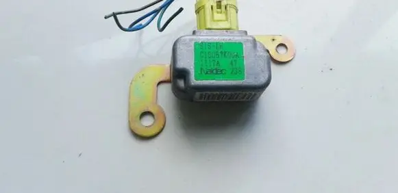 Mazda Premacy Airbag deployment crash/impact sensor C10057KD0A