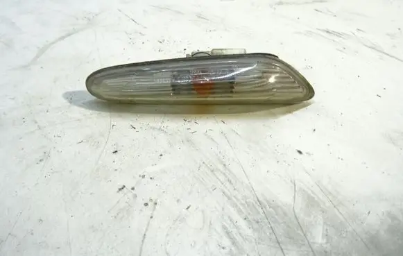 BMW 3 E90 E91 Front fender indicator light 7253326