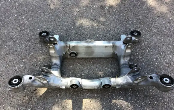 BMW 7 F01 F02 F03 F04 Rear subframe 6775880 190031581