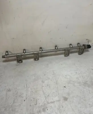 BMW 5 E60 E61 Fuel main line pipe 7575480