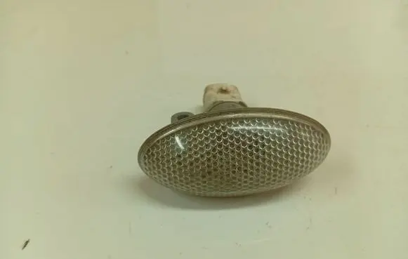 Peugeot 307 Front fender indicator light