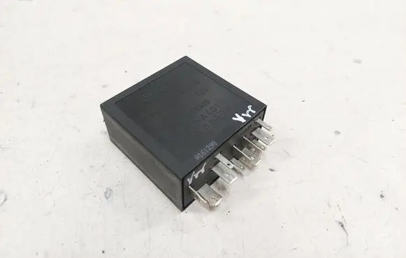 Volkswagen New Beetle Other relay 4B0955531A 72WA401 PA6GF30