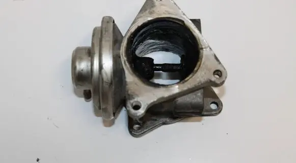 Skoda Octavia Mk2 (1Z) EGR valve 038129637D