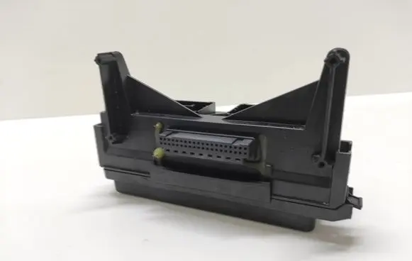 Jeep Grand Cherokee (WK) Fuse module 04692114AC