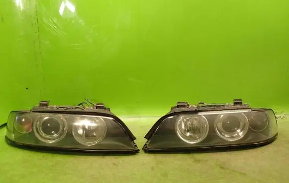 BMW 5 E39 Headlights/headlamps set 5DV0076029