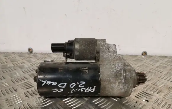 Volkswagen PASSAT CC Starter motor 911023
