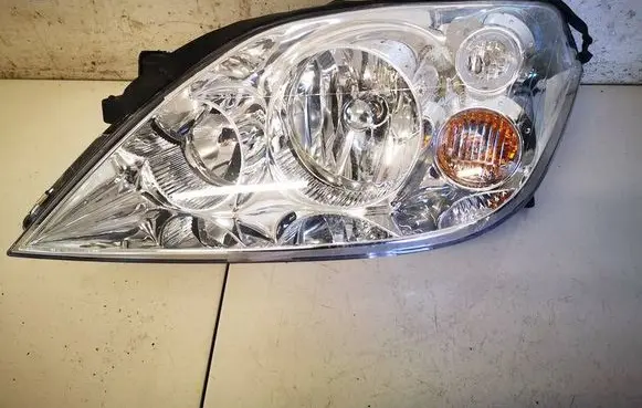 Nissan Primera Headlight/headlamp 20A364