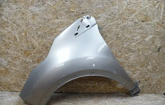 Renault Captur Fender 631018998R