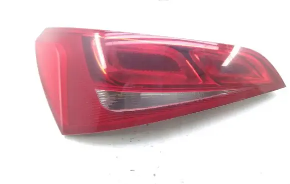 Audi Q5 SQ5 Tailgate rear/tail lights 8R0945093