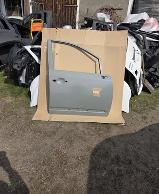 KIA Carens II Front door 760041D010