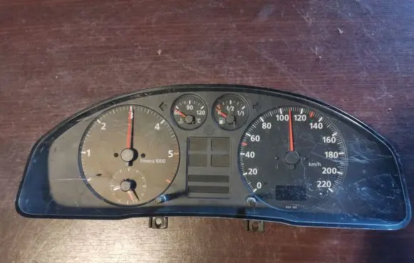 Audi A4 S4 B5 8D Speedometer (instrument cluster) 8D0919034