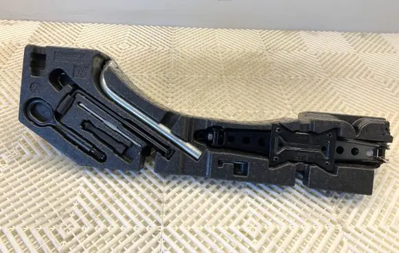 Volkswagen PASSAT B8 Other interior part 3G0012115G