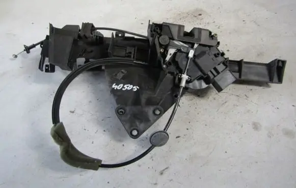 Ford C-MAX I Front door lock