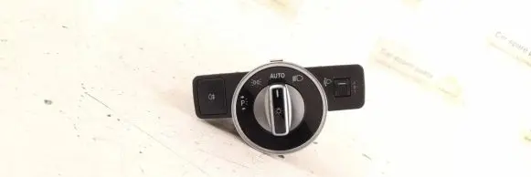 Mercedes-Benz E W212 Light switch 2129055001 A2129055001