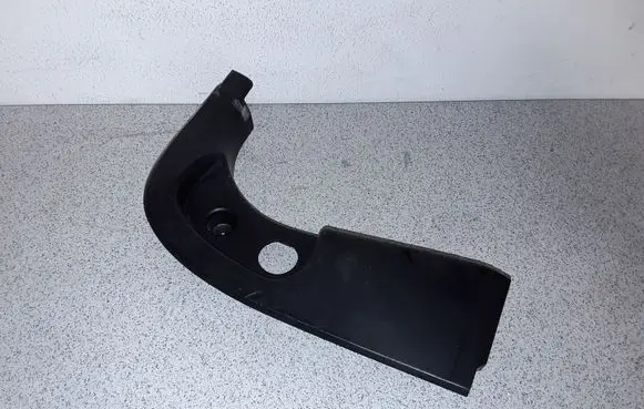 Foot area side trim