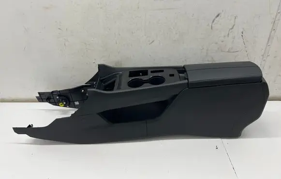 Nissan X-Trail T33 Armrest 689316RA0A 689306RA1A 969416RP1A